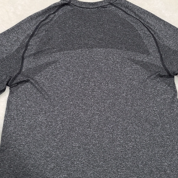 Puma Men's Shirt - Picture 2 of 4